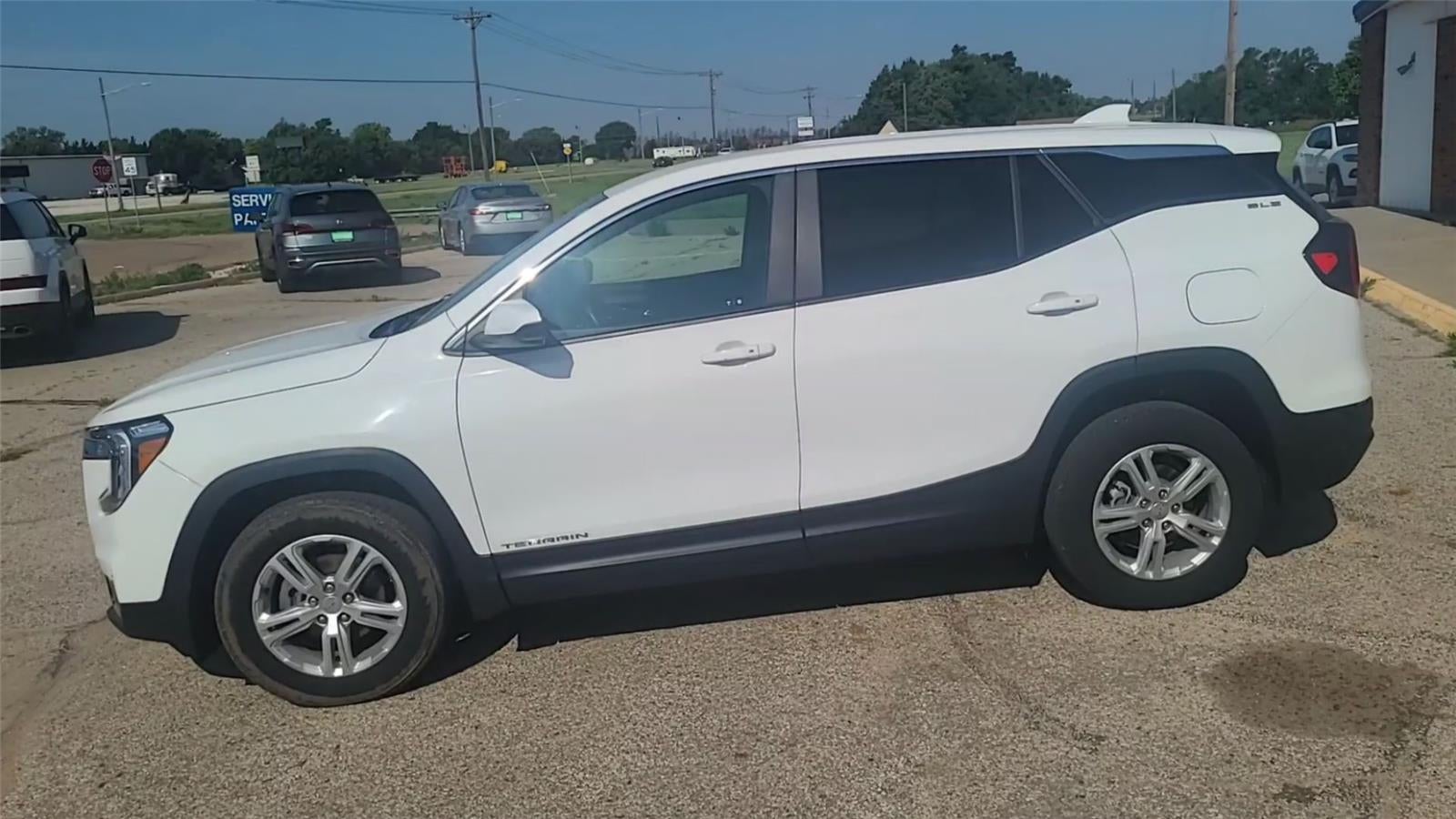 2024 GMC Terrain SLE