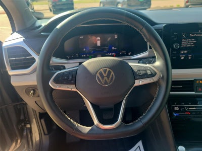 2025 Volkswagen Taos SE
