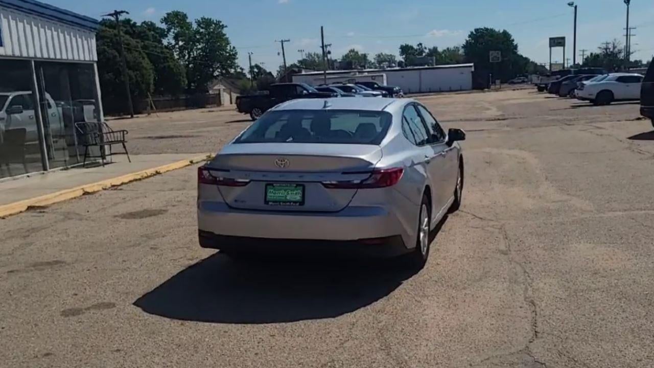 2025 Toyota Camry LE