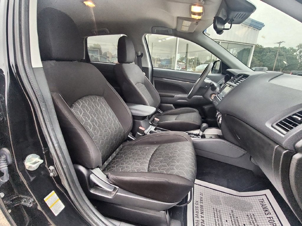 2025 Mitsubishi Outlander Sport 2.0 SE